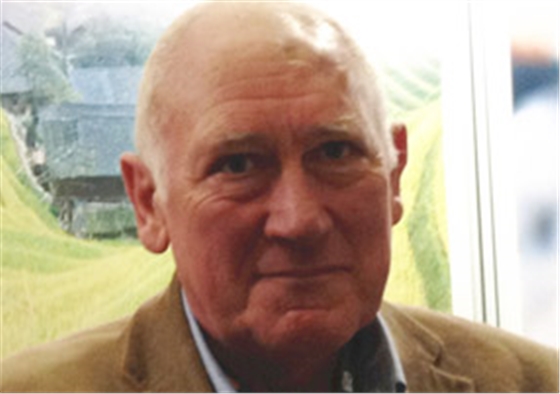 英國植物營養(yǎng)專家 大衛(wèi)·摩爾 